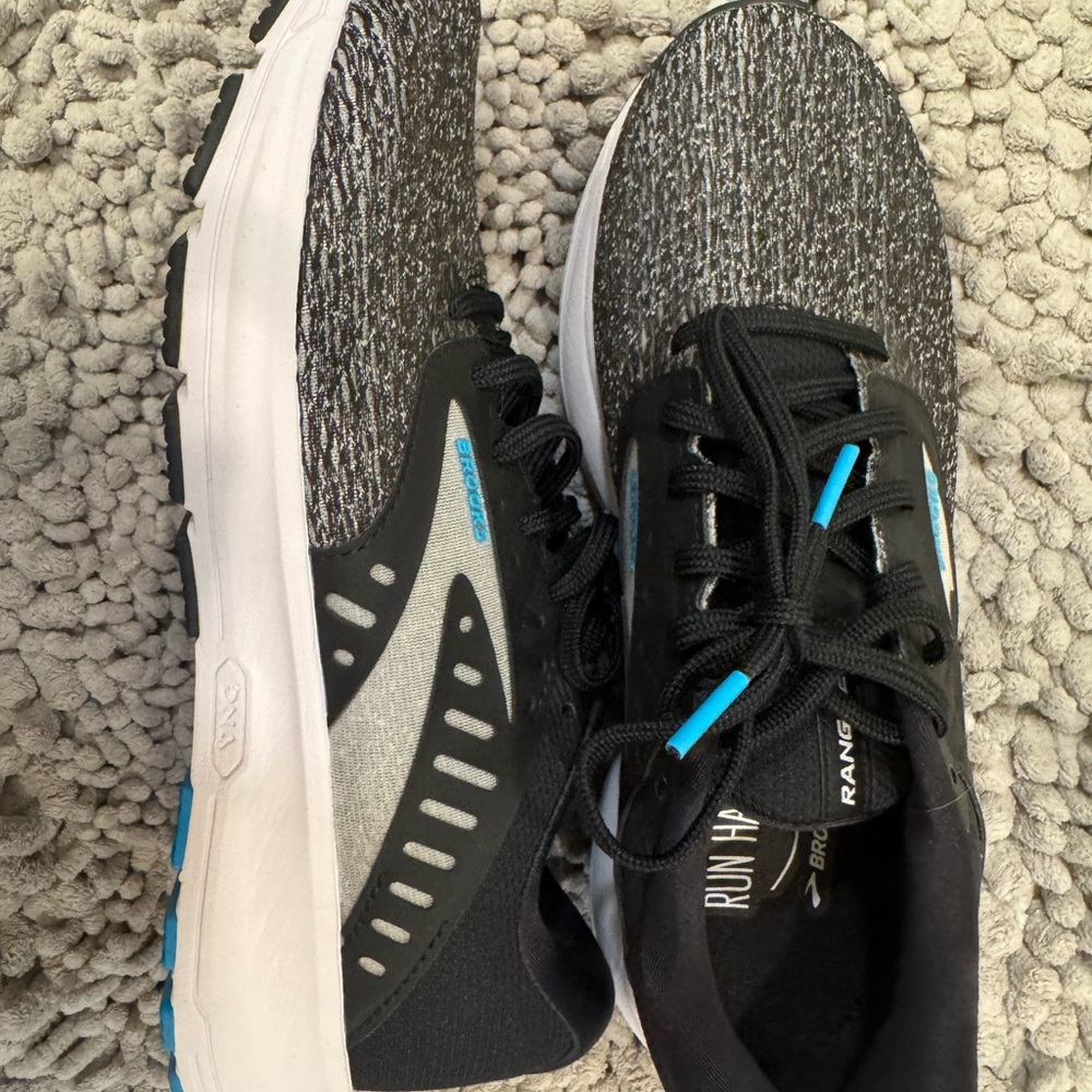 Brooks Black and Gray Running Shoes - Picture 2 of 4